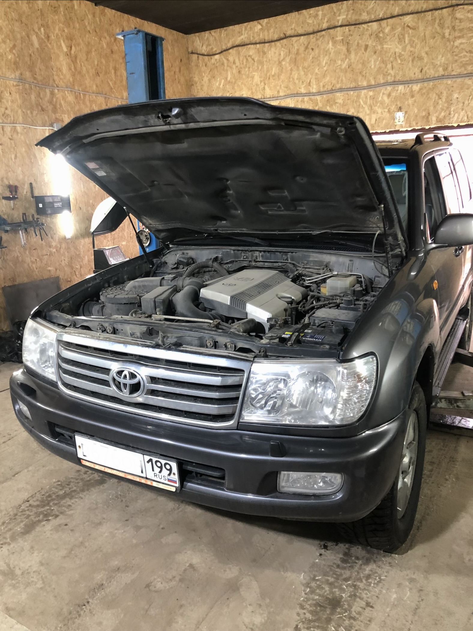 Ремонт трубки кондиционера Toyota